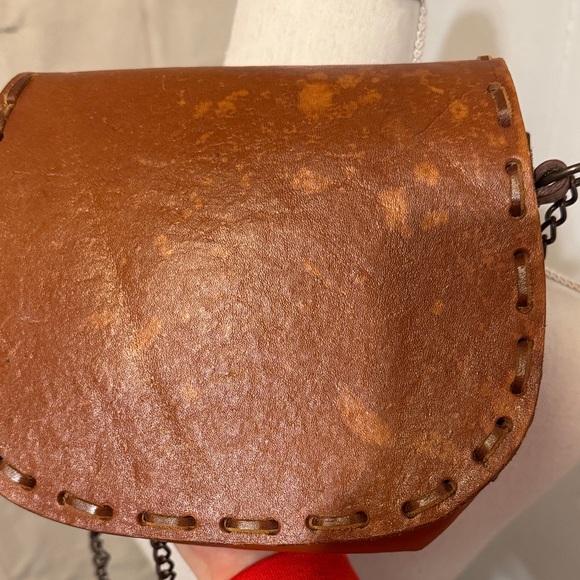 Handcrafted Floral Leather Crossbody Bag - Picture 4 of 5